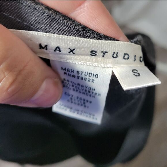 Max studio 3/4  gray knit button accent dress - Picture 5 of 9